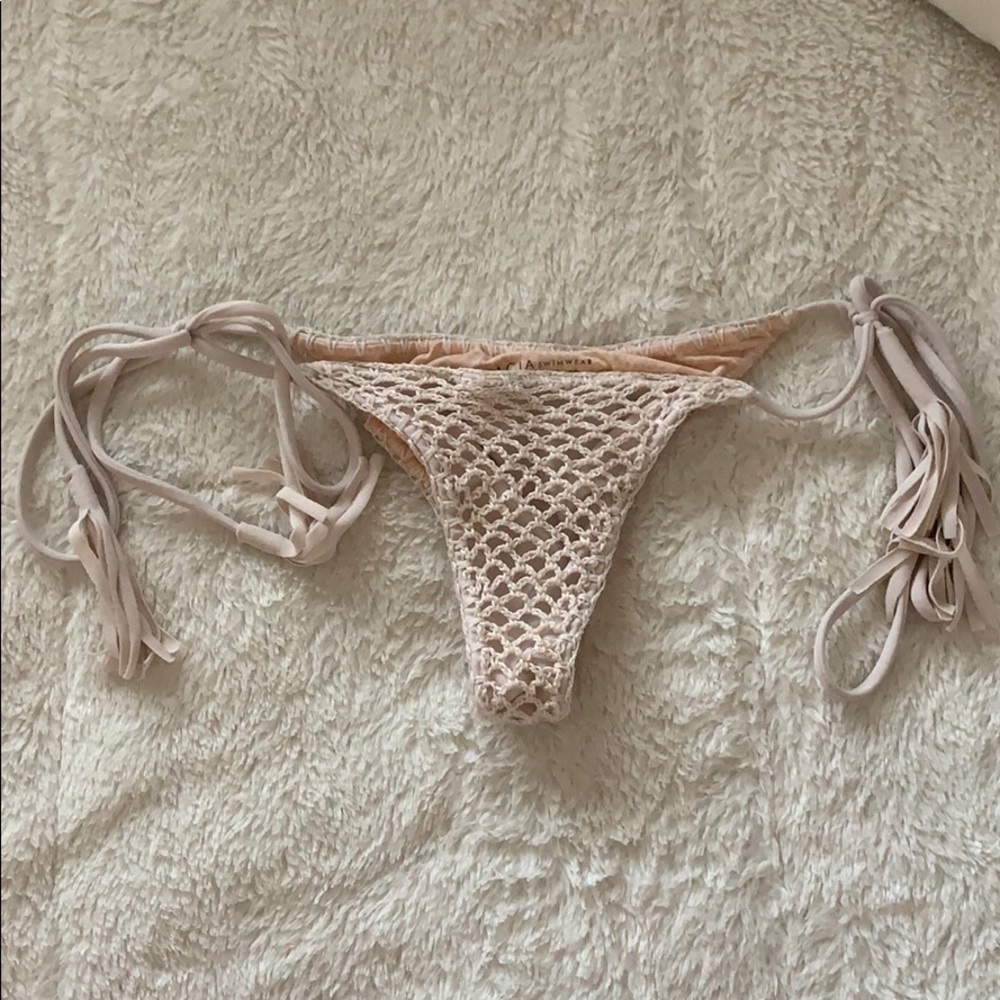 Acacia crochet bottoms M